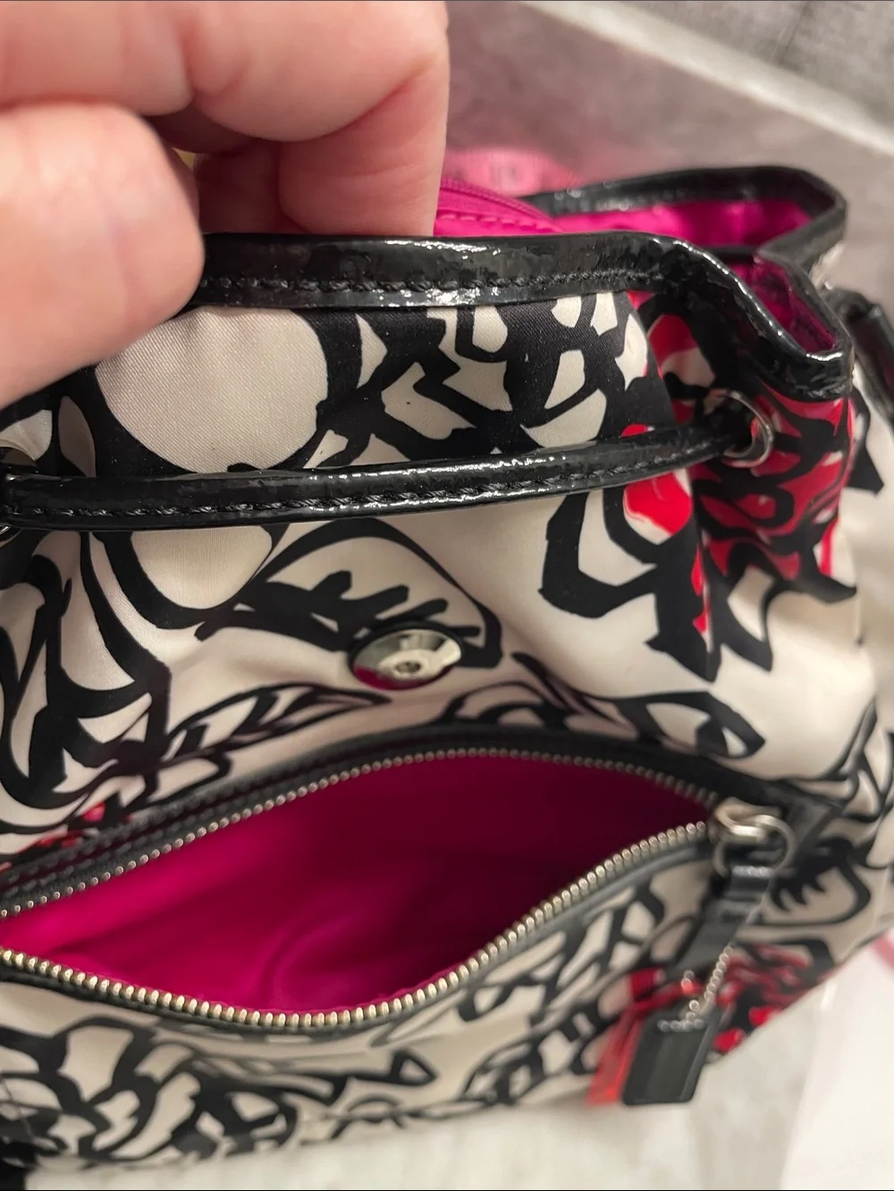 Coach Cream Floral Convertible Backpack with Black & Red Accents - Picture 9 of 12